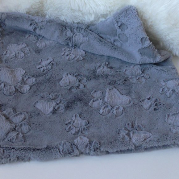 Pet Comforting Calming Blanket - Picture 3 of 8